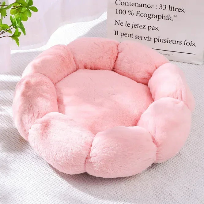 Comfortable Sleep Pet Bed Unique Flower-Shaped for Indoor and Outdoor Use Dog Mat Dog Beds for Large Dogs