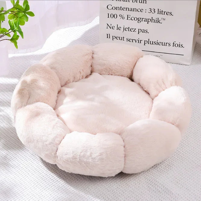 Comfortable Sleep Pet Bed Unique Flower-Shaped for Indoor and Outdoor Use Dog Mat Dog Beds for Large Dogs